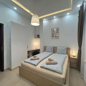 Szechenyi Renovated 2br At Danube River Apartamento