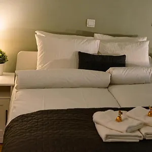 La Bella - Entire Near Gozsdu Udvar Apartamento